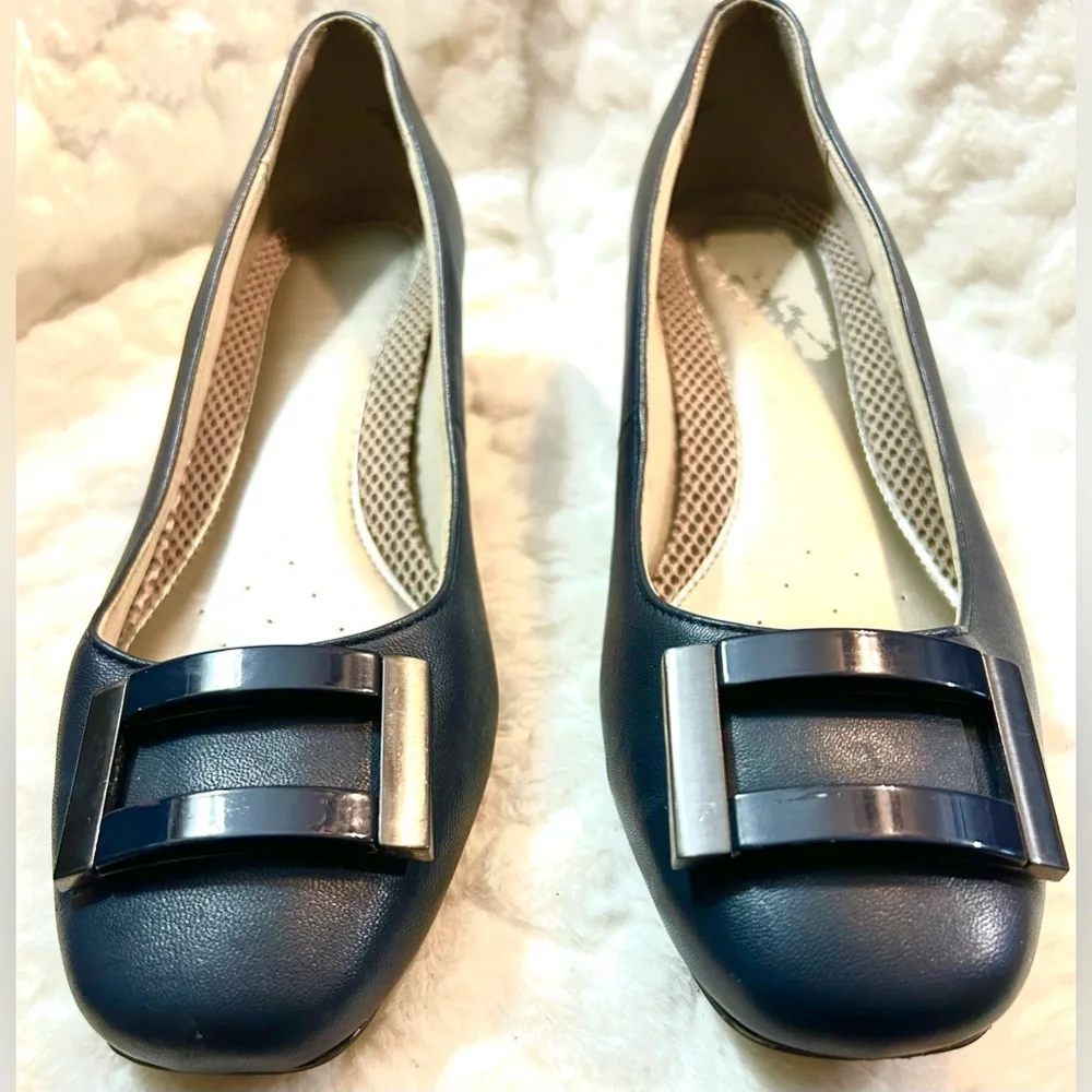 Easy Spirit Esobara Leather Navy blue block chunky low heel women’s size 8.5M - Picture 4 of 12
